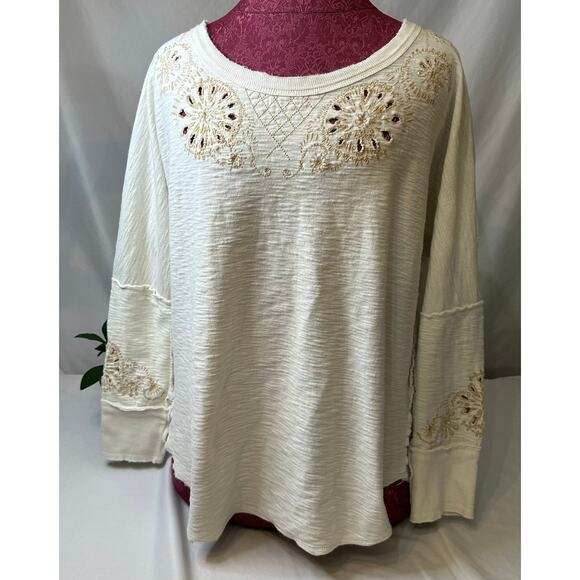 Intimately Free People Boho Embroidered Shirt Back Peephole Size Small - Picture 1 of 9